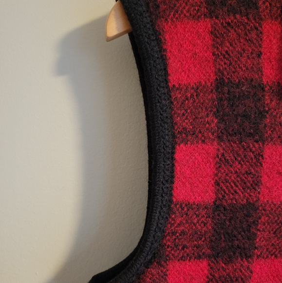 Timberlea 100% Wool Buffalo Plaid Vest, Medium - Picture 6 of 13